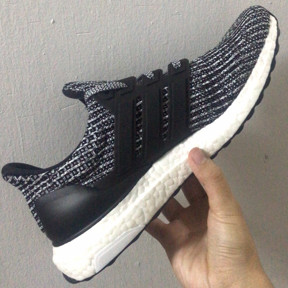 Ultraboost 4.0 Cookies and cream 2.0